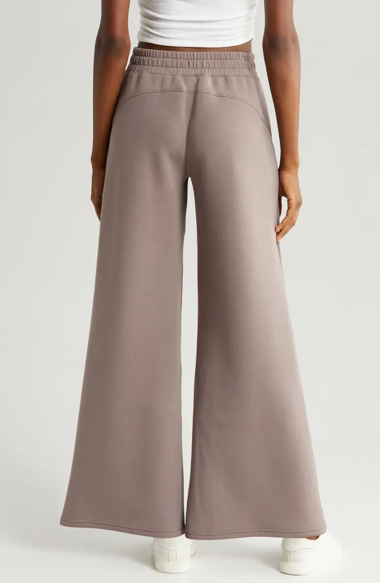 SPANX® AirEssentials Wide Leg Pants