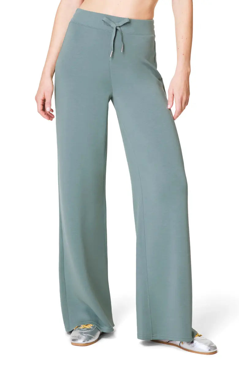 SPANX® AirEssentials Wide Leg Pants