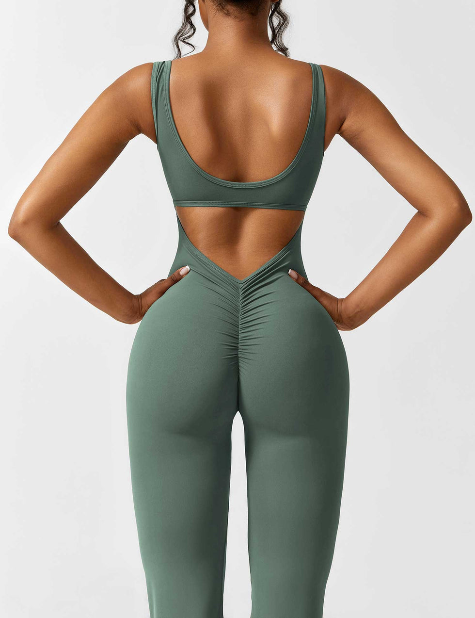 Yeoreo V-Back Flared Jumpsuit